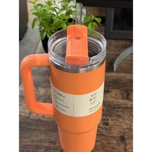 STANLEY Quencher Tumbler Target Exclusive Fusion Coral 30 oz - Picture 4 of 8